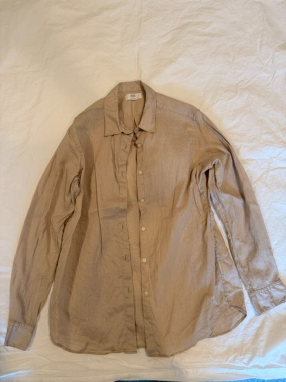 Excellent condition Uniqlo Women's Premium Linen Long Sleeve Shirt, Med, Beige